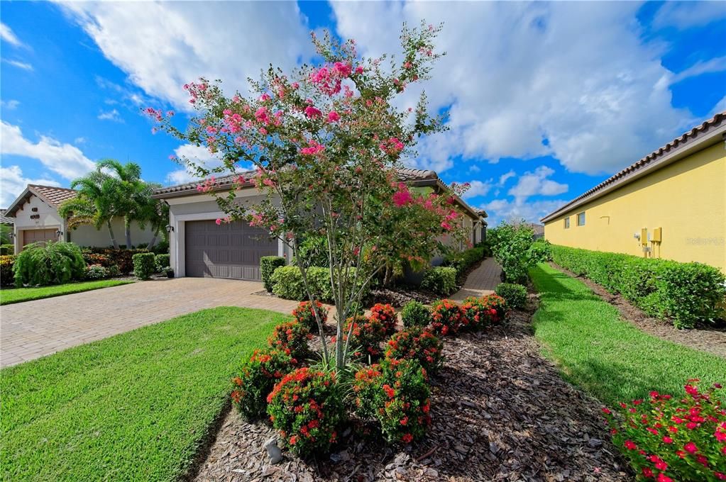 For Sale: $615,000 (3 beds, 2 baths, 1920 Square Feet)