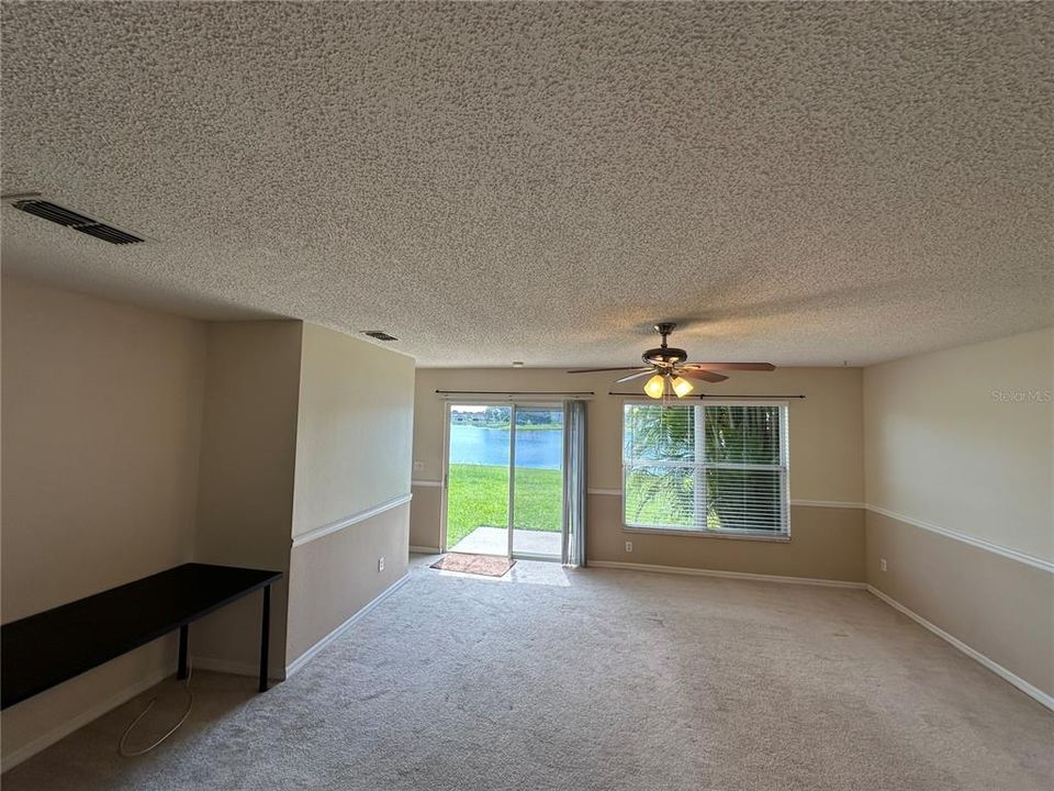 For Rent: $2,640 (4 beds, 2 baths, 1955 Square Feet)