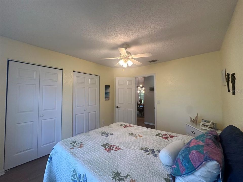 For Sale: $219,888 (2 beds, 2 baths, 1074 Square Feet)