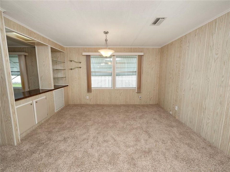 For Sale: $139,900 (2 beds, 2 baths, 1152 Square Feet)