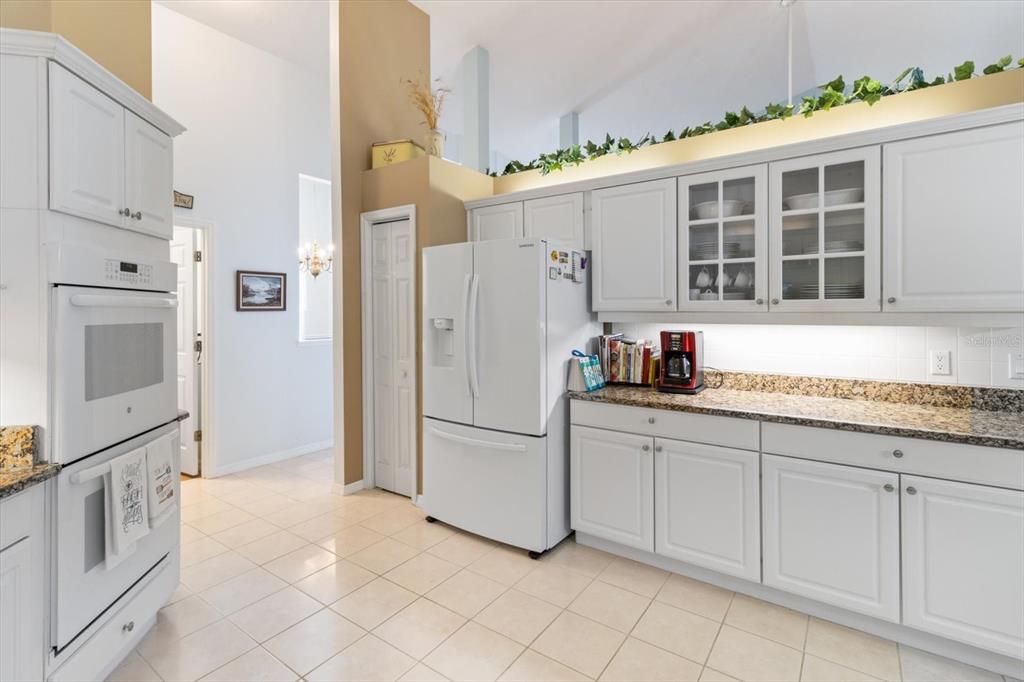 For Sale: $375,000 (4 beds, 2 baths, 2525 Square Feet)