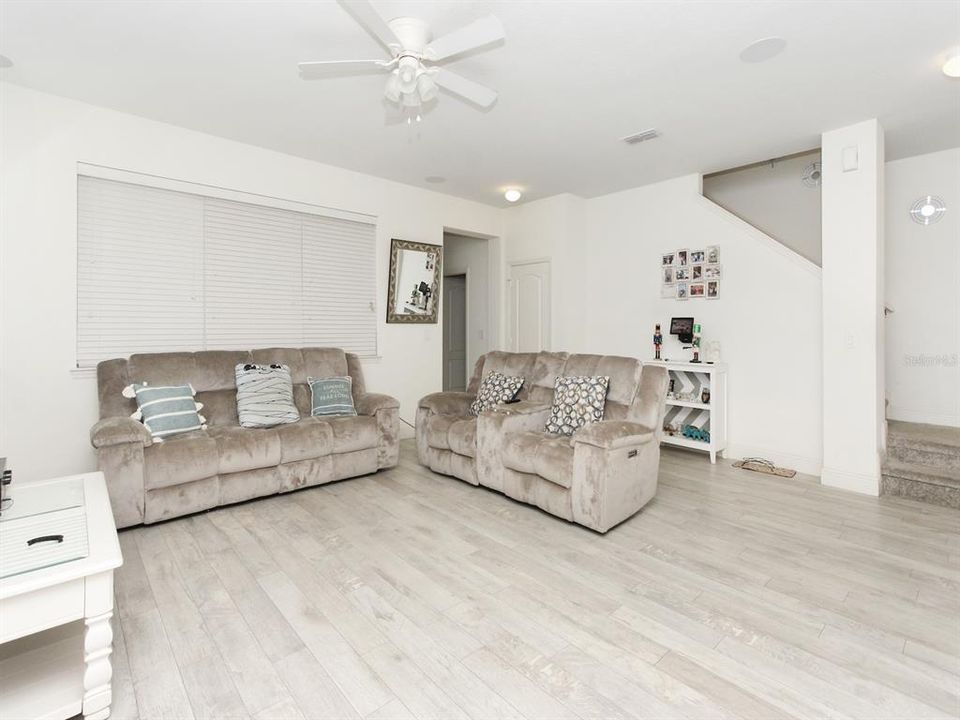 For Sale: $509,900 (3 beds, 2 baths, 2115 Square Feet)