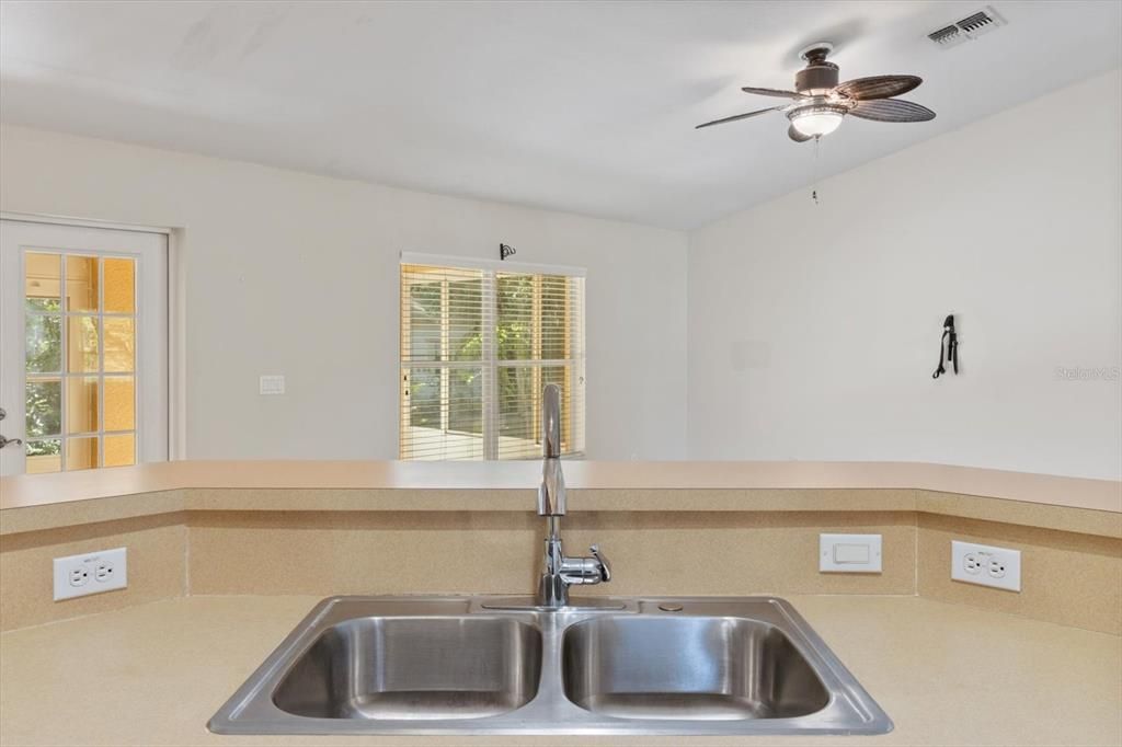 Active With Contract: $292,000 (4 beds, 2 baths, 2226 Square Feet)