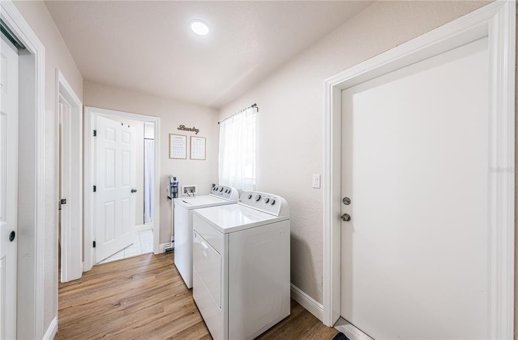 For Sale: $424,900 (3 beds, 2 baths, 1644 Square Feet)