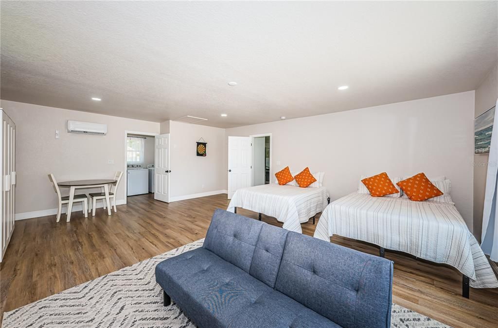 For Sale: $424,900 (3 beds, 2 baths, 1644 Square Feet)