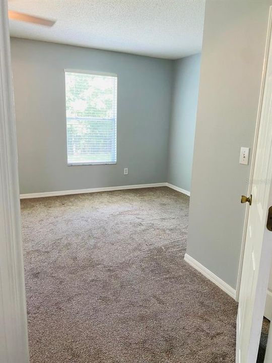 For Rent: $2,000 (3 beds, 2 baths, 1880 Square Feet)