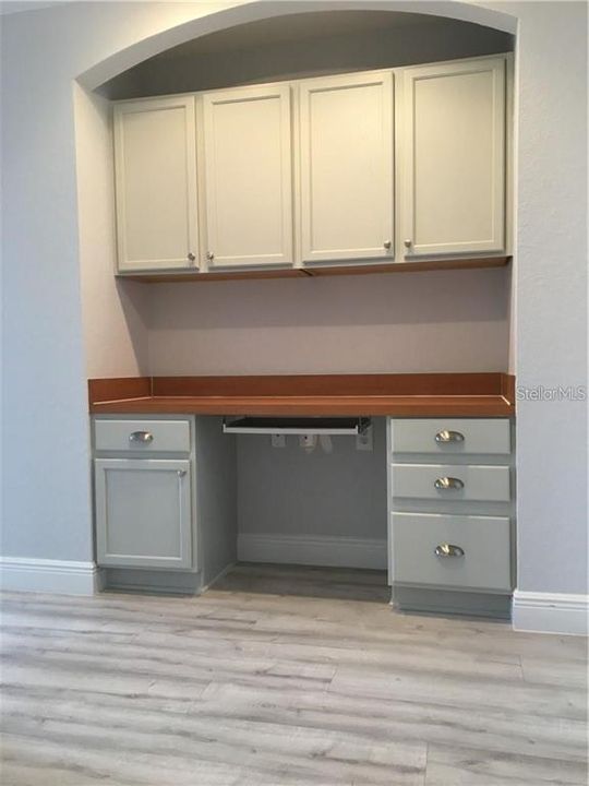 desk area in upstairs hallway