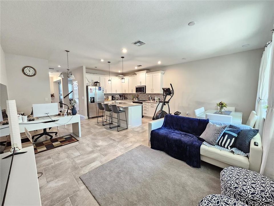 For Sale: $449,900 (3 beds, 2 baths, 1780 Square Feet)