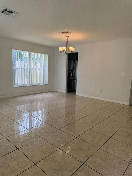 For Rent: $2,950 (6 beds, 4 baths, 3488 Square Feet)