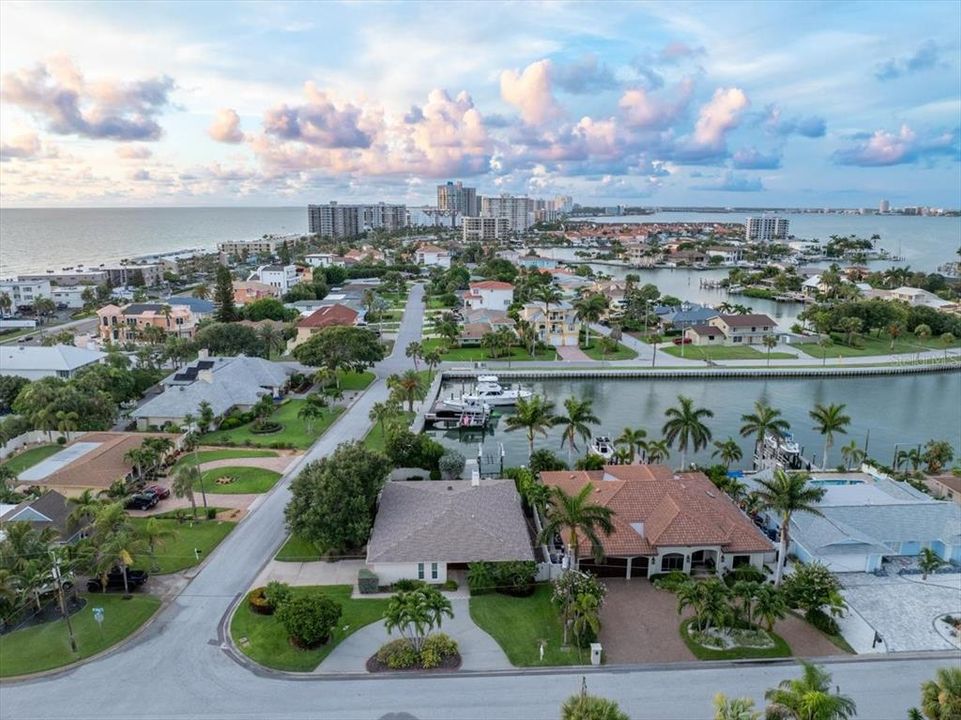 For Sale: $2,250,000 (4 beds, 2 baths, 2214 Square Feet)