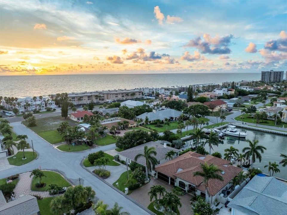 For Sale: $2,250,000 (4 beds, 2 baths, 2214 Square Feet)