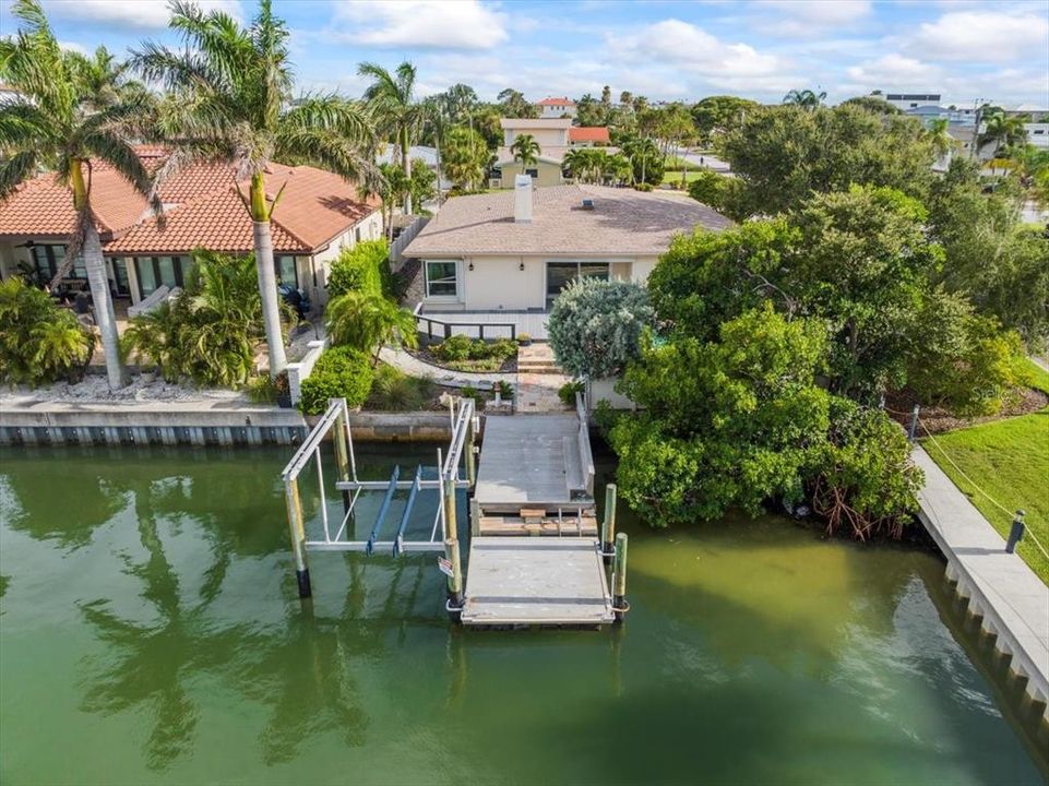 For Sale: $2,250,000 (4 beds, 2 baths, 2214 Square Feet)