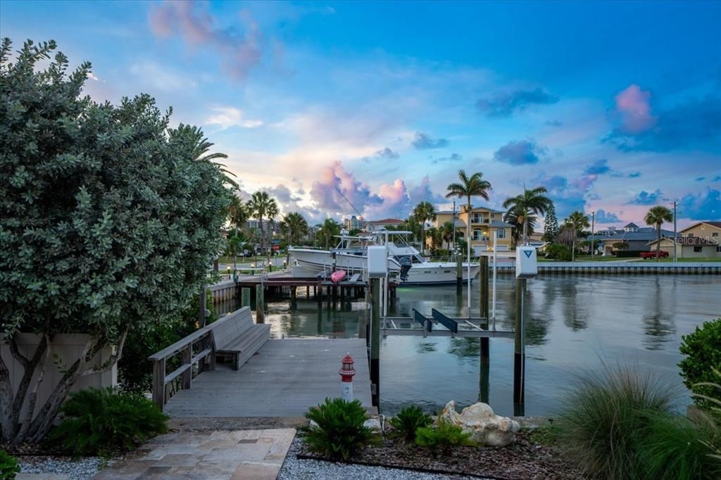 For Sale: $2,250,000 (4 beds, 2 baths, 2214 Square Feet)