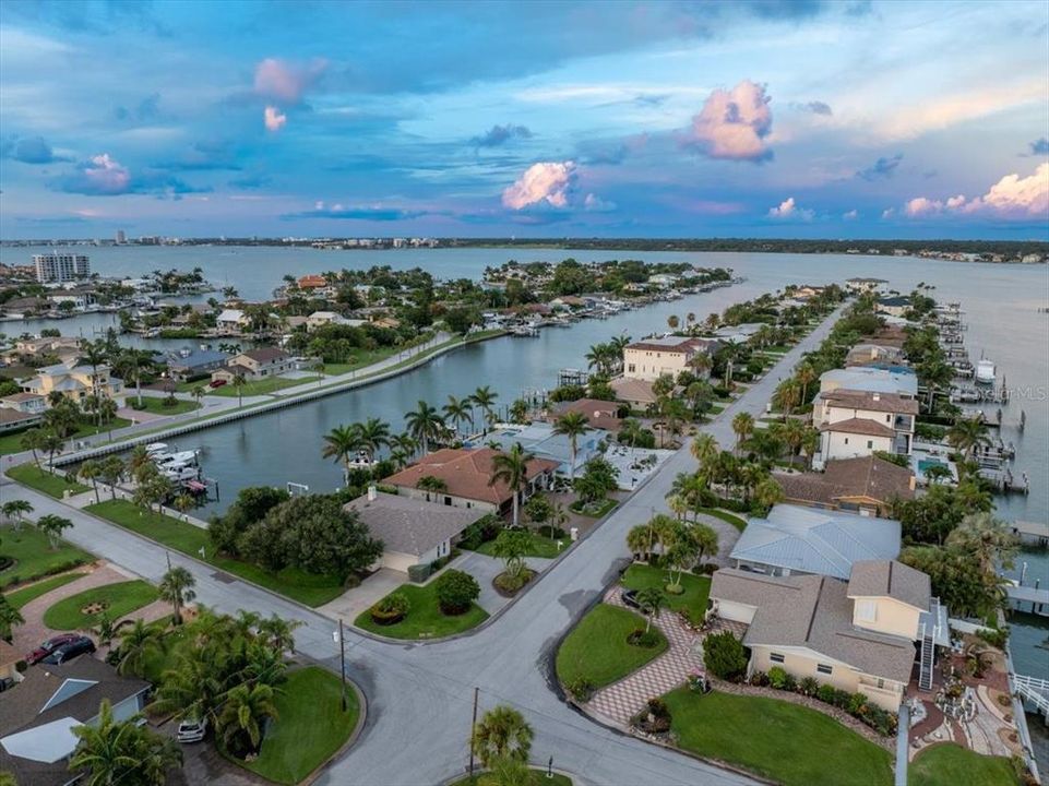 For Sale: $2,250,000 (4 beds, 2 baths, 2214 Square Feet)