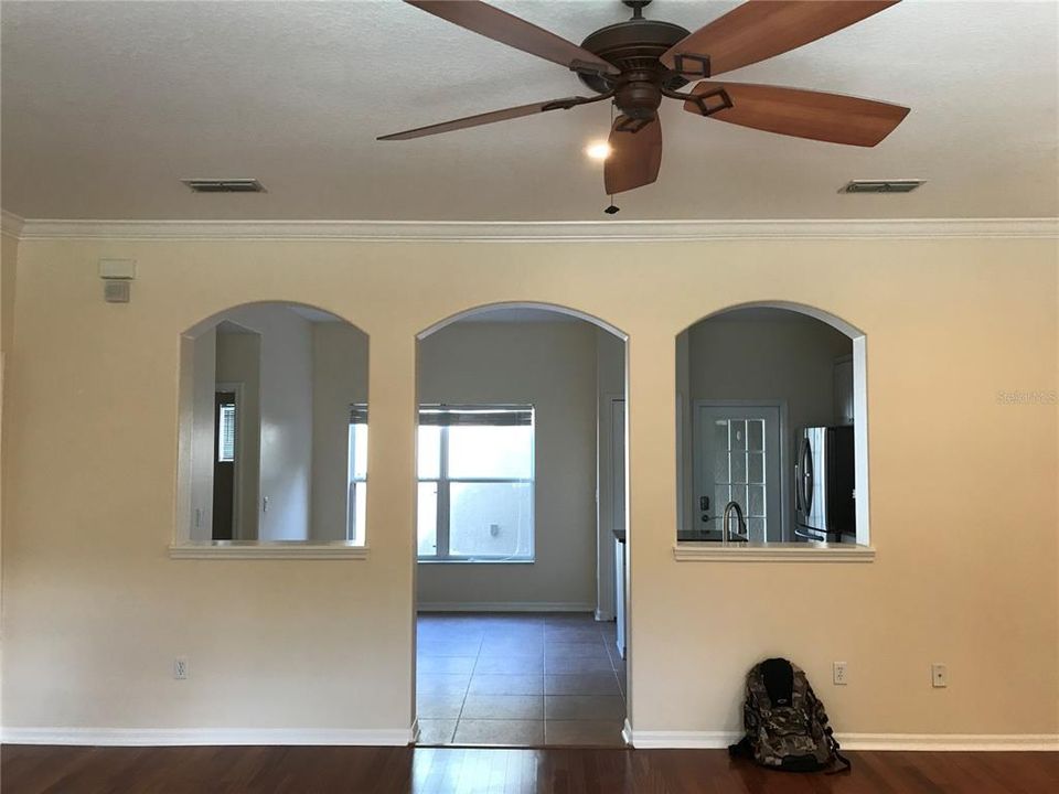 For Rent: $2,550 (3 beds, 2 baths, 1490 Square Feet)