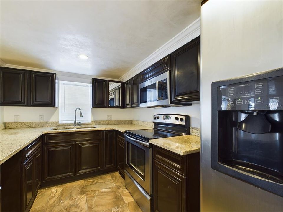 For Sale: $259,900 (4 beds, 2 baths, 1343 Square Feet)