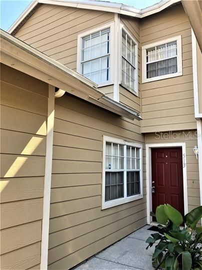 For Rent: $1,750 (3 beds, 2 baths, 1811 Square Feet)
