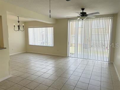 For Rent: $1,750 (3 beds, 2 baths, 1811 Square Feet)