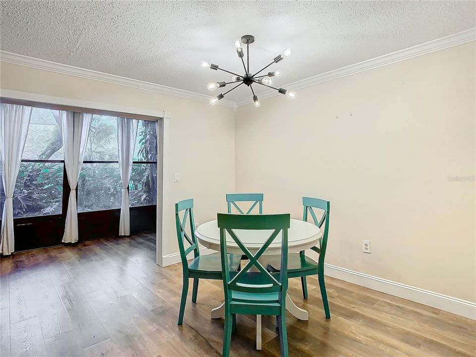 For Sale: $314,900 (2 beds, 2 baths, 1689 Square Feet)