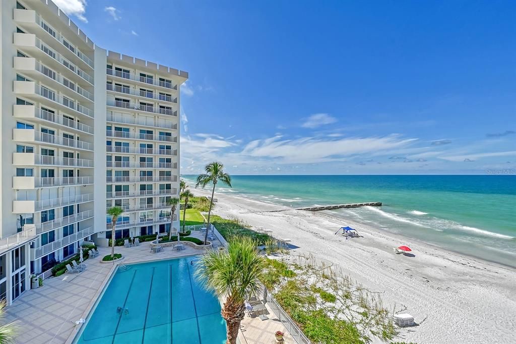 Amenities - Gulf front pool