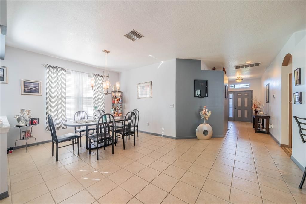 For Sale: $399,900 (3 beds, 2 baths, 2136 Square Feet)
