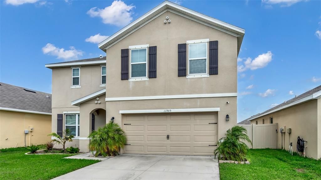 For Rent: $2,825 (4 beds, 3 baths, 2498 Square Feet)