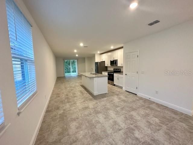 For Rent: $2,300 (3 beds, 2 baths, 1483 Square Feet)