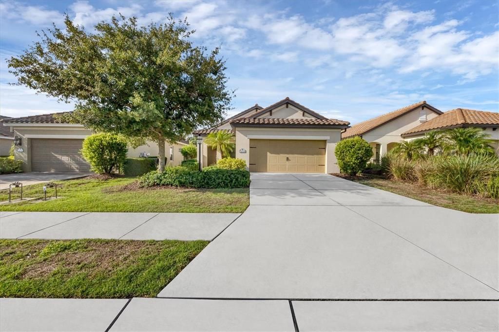 For Sale: $554,000 (3 beds, 2 baths, 1693 Square Feet)