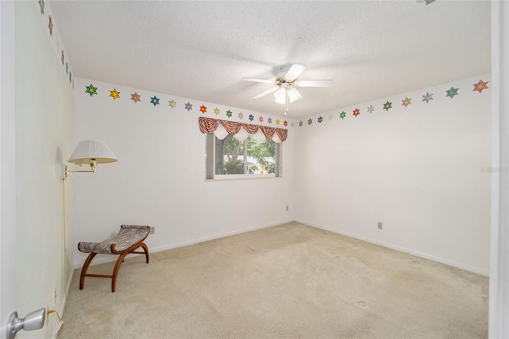 For Sale: $160,000 (2 beds, 2 baths, 1409 Square Feet)