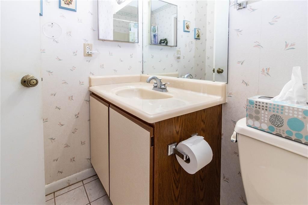 待售: $169,900 (2 贝兹, 2 浴室, 935 平方英尺)