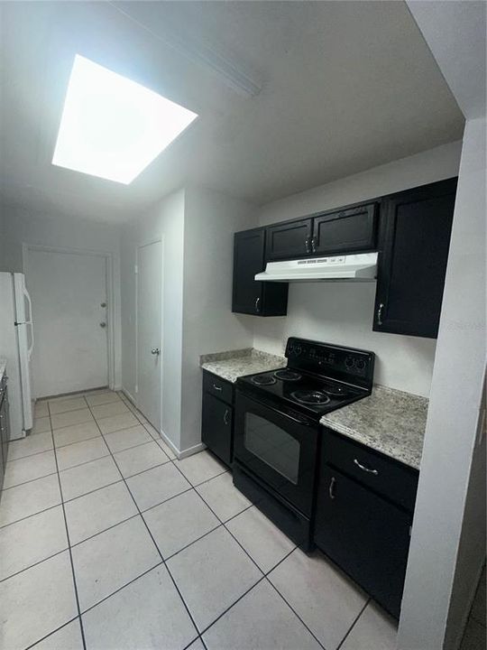 For Rent: $1,274 (2 beds, 1 baths, 1041 Square Feet)