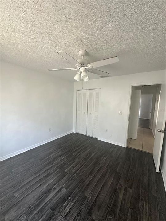 For Rent: $1,295 (2 beds, 1 baths, 1041 Square Feet)