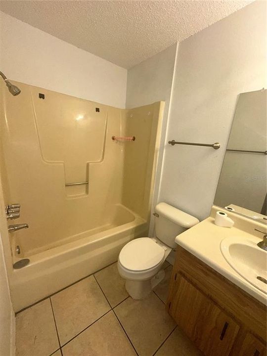 For Rent: $1,295 (2 beds, 1 baths, 1041 Square Feet)