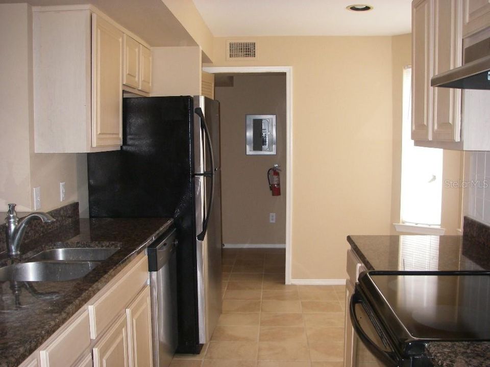 For Rent: $1,749 (2 beds, 2 baths, 1368 Square Feet)