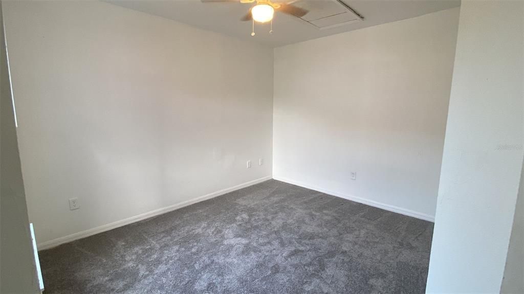 Active With Contract: $1,800 (3 beds, 2 baths, 1638 Square Feet)