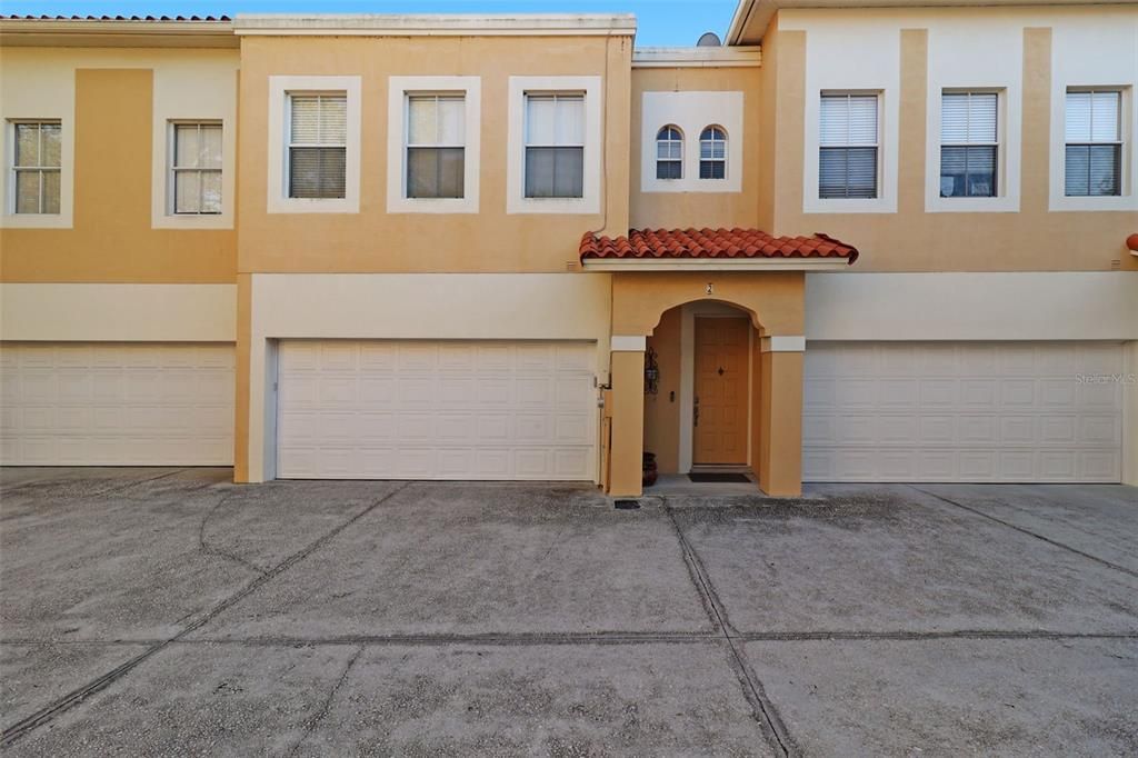 For Rent: $4,000 (3 beds, 2 baths, 1521 Square Feet)