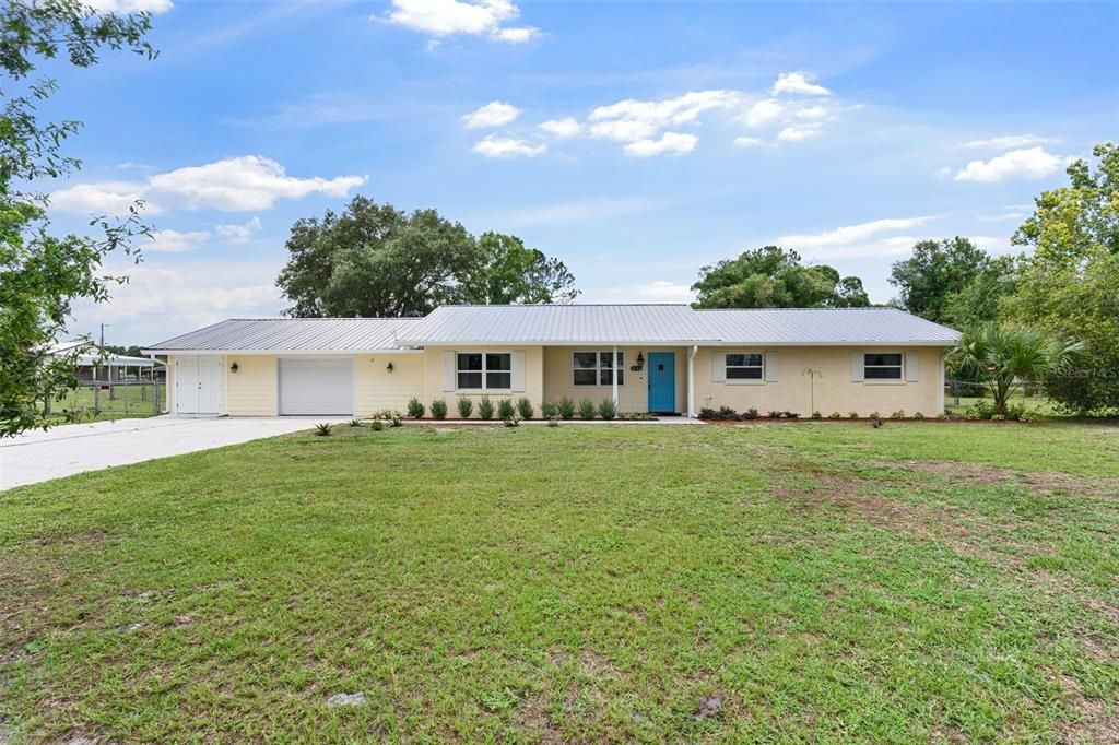 Recently Sold: $410,000 (3 beds, 2 baths, 1519 Square Feet)