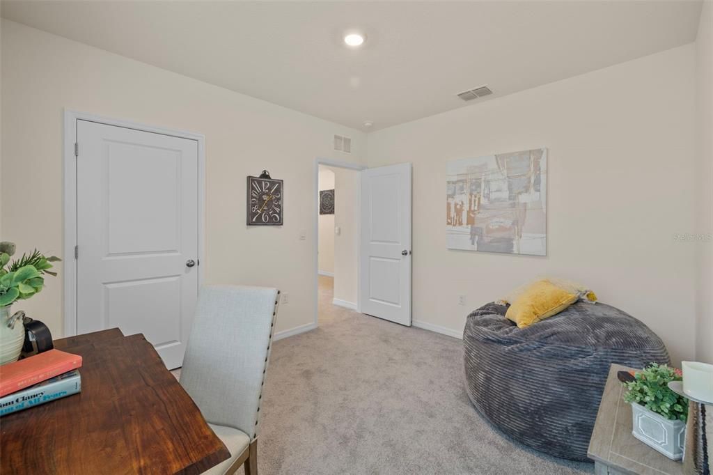 Active With Contract: $379,900 (3 beds, 2 baths, 1690 Square Feet)