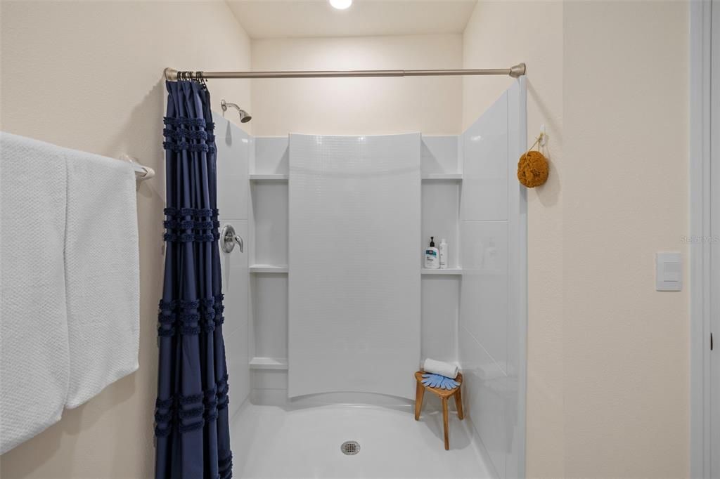 Active With Contract: $379,900 (3 beds, 2 baths, 1690 Square Feet)