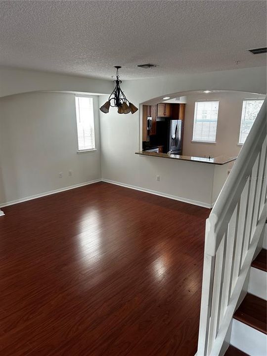 For Rent: $3,600 (3 beds, 3 baths, 1943 Square Feet)