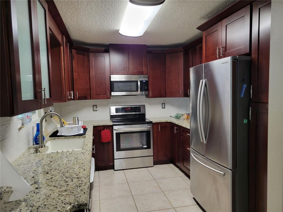 For Sale: $245,000 (3 beds, 2 baths, 1420 Square Feet)