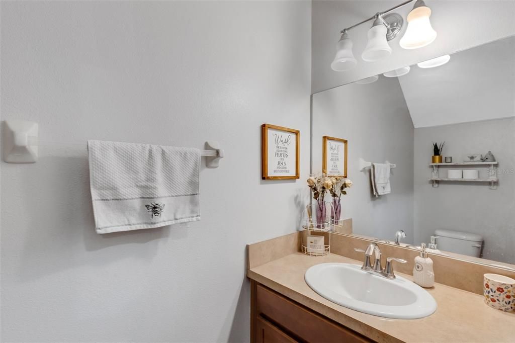 For Sale: $254,900 (2 beds, 2 baths, 1368 Square Feet)