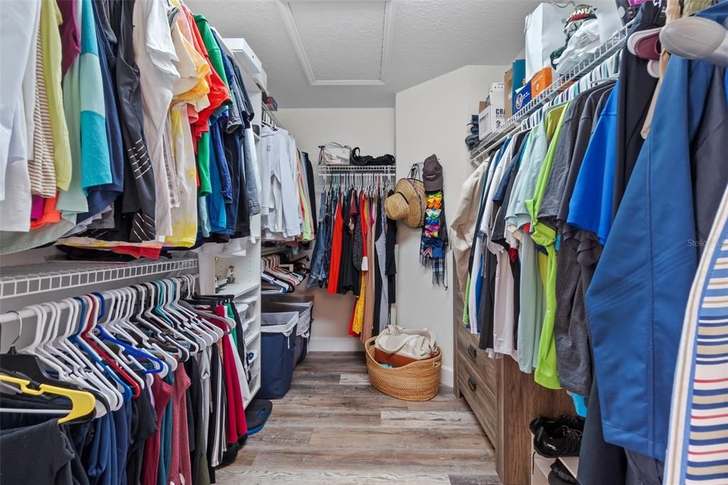 Walk-in Closet