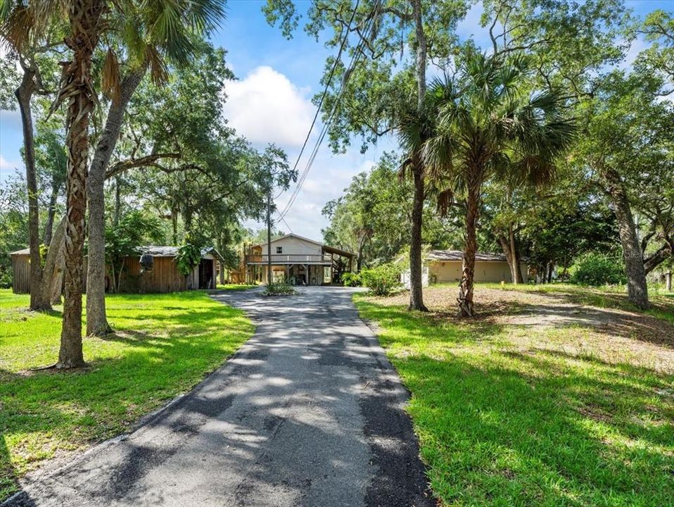 For Sale: $730,000 (3 beds, 3 baths, 936 Square Feet)