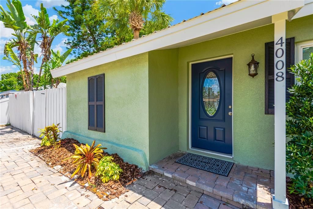 For Sale: $499,900 (4 beds, 2 baths, 1446 Square Feet)