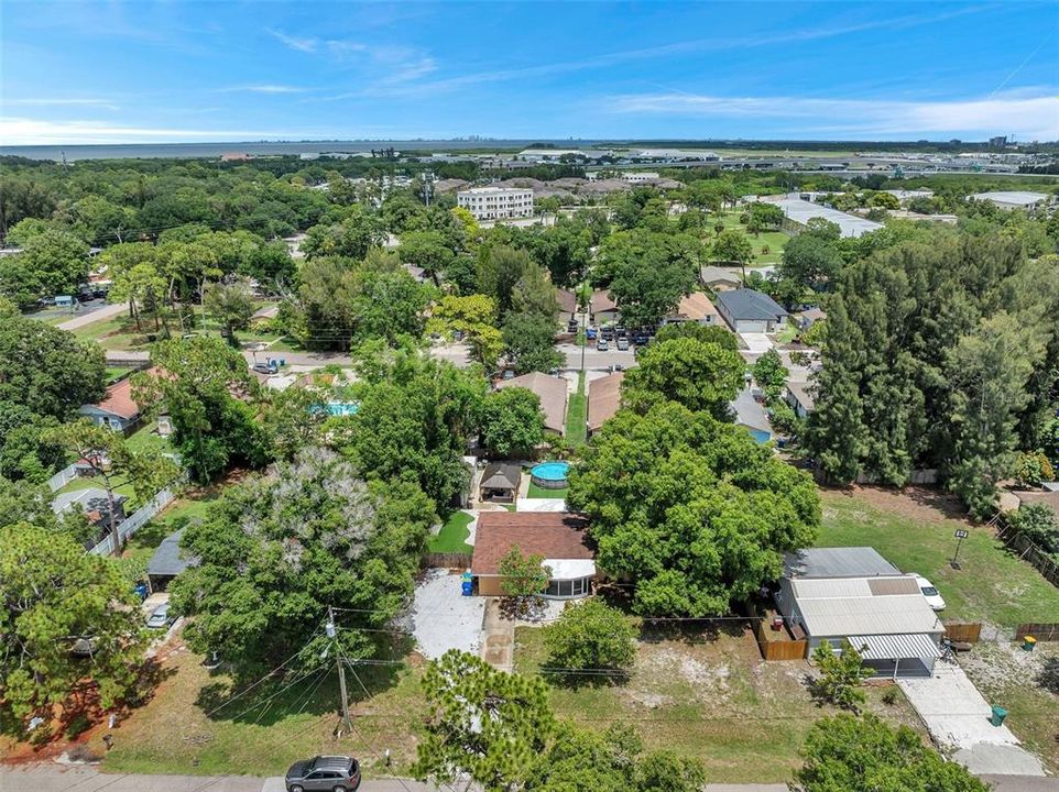 For Sale: $400,000 (3 beds, 2 baths, 1498 Square Feet)