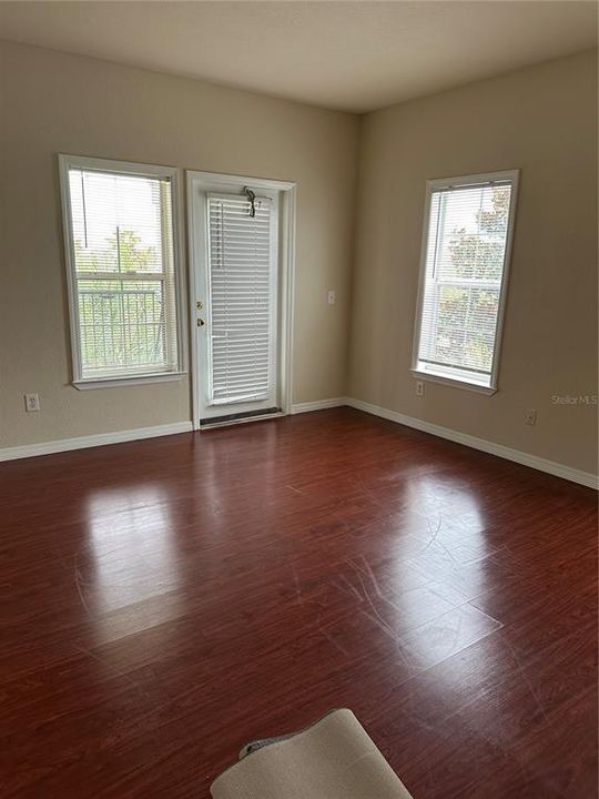 For Rent: $1,800 (2 beds, 2 baths, 1091 Square Feet)