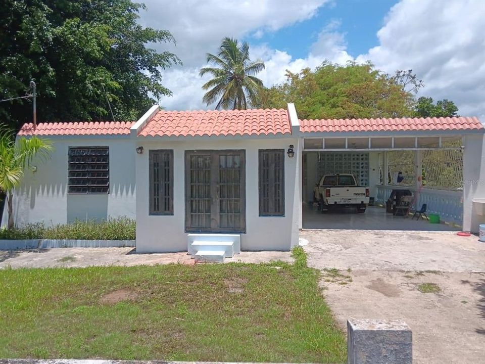 Recently Sold: $180,000 (3 beds, 2 baths, 1099 Square Feet)