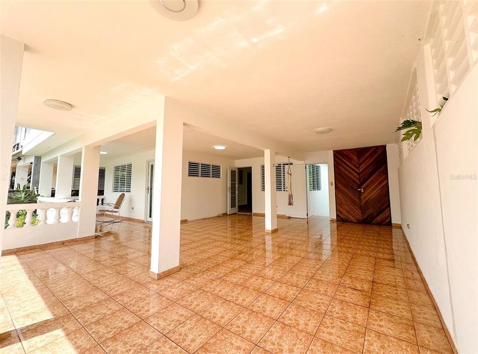 En Venta: $450,000 (3 camas, 2 baños, 961 Pies cuadrados)