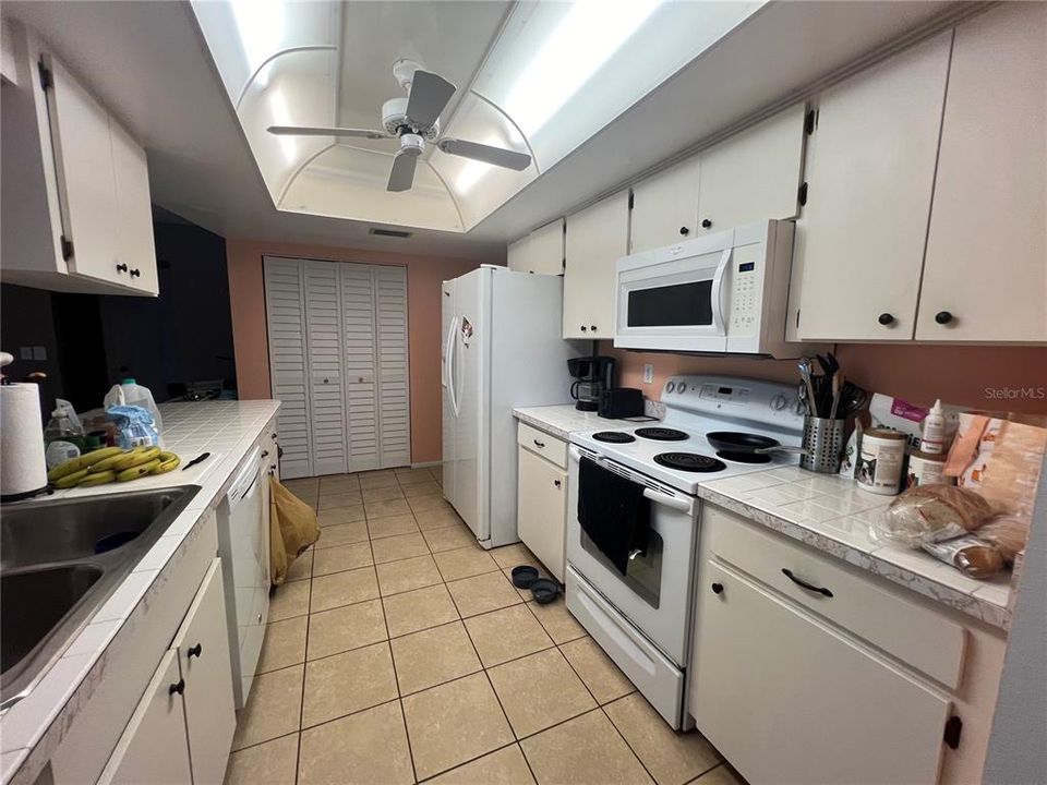 For Rent: $3,000 (3 beds, 2 baths, 1528 Square Feet)